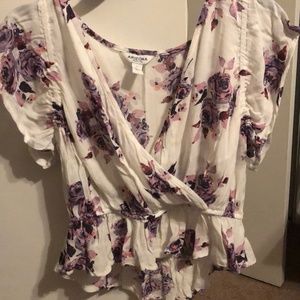 White top. Size large